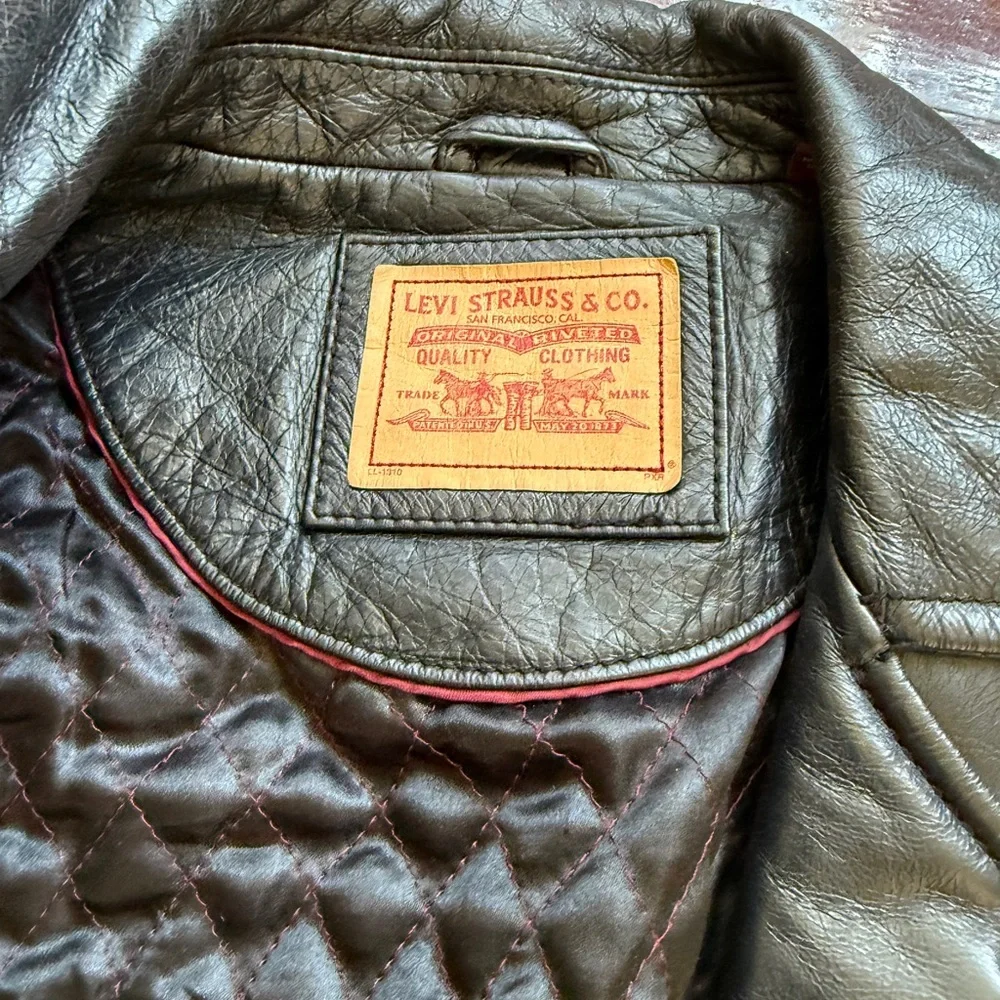 LEVI’S vintage leather biker jacket - Picture 5 of 10